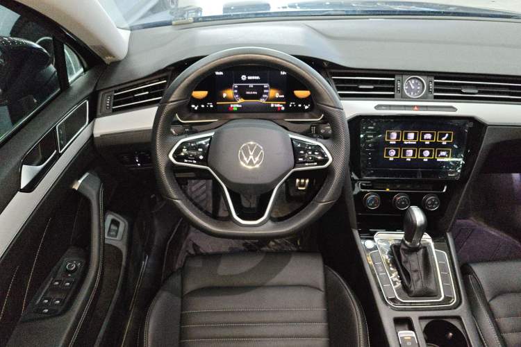 Used Volkswagen Magotan 2025 Zhongxiang Version 280TSI DSG Comfort Edition