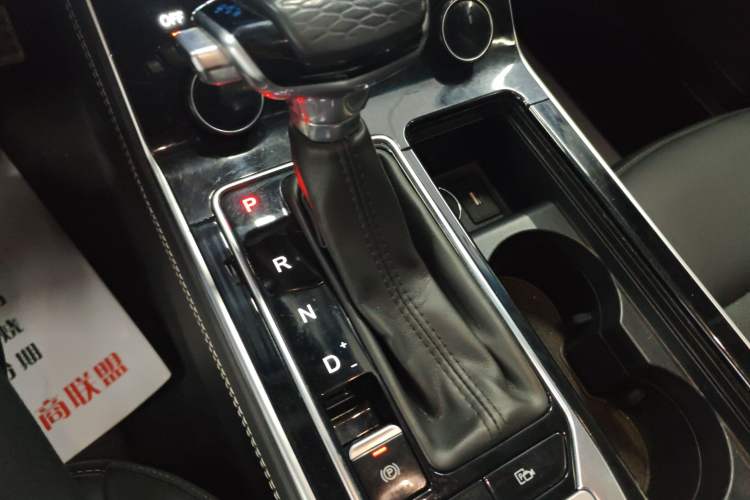 Used JETOUR X90 2021 1.6T DCT Shadow Edition 5 Seats Gear Lever