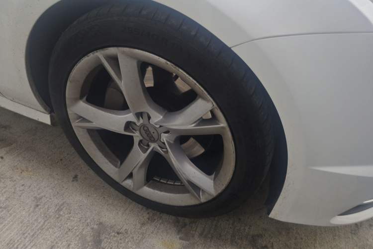 Used Audi A7 2016 40 TFSI Ambition Edition Right Front Wheel Hub