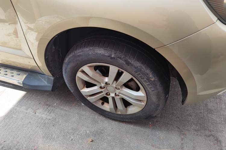 Used Geely Auto GX7 2015 Classic Edition 1.8L Manual Urban Model China V Standard