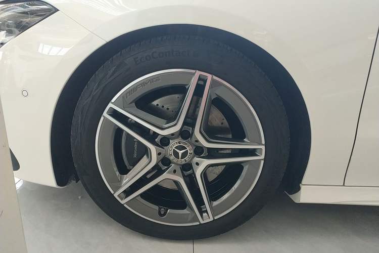 Used Mercedes-Benz CLA 2024 CLA 200 Exterior 4