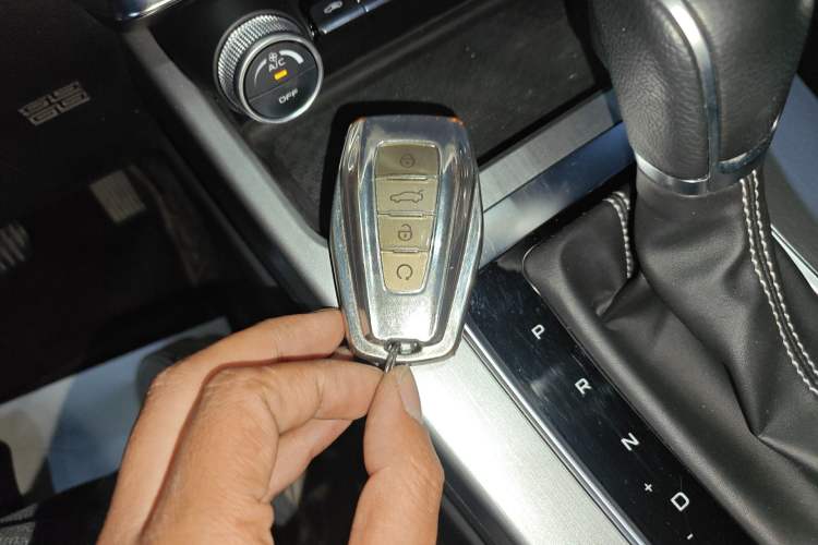 Used Geely Auto Coolray 2020 PRO 240T DCT Hunter
