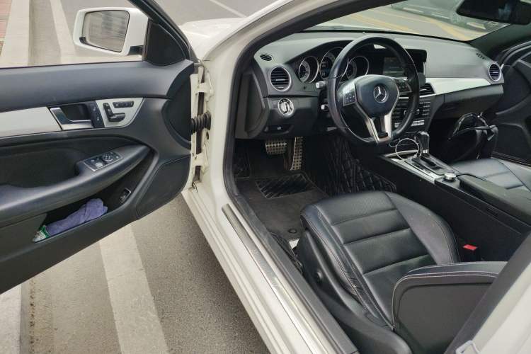 Used Mercedes-Benz C-Class 2013 C 180 Coupe Driver Seat