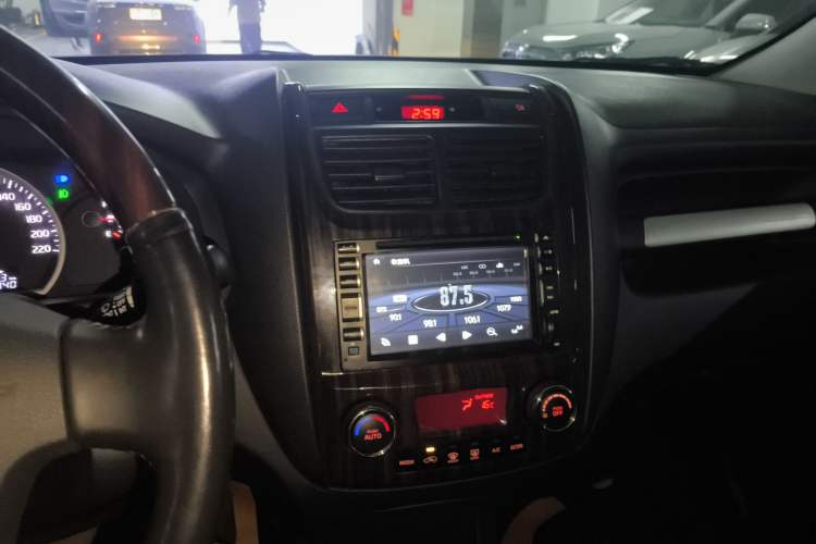 Used Kia Sportage 2013 2.0L Manual Two-Wheel Drive GLS