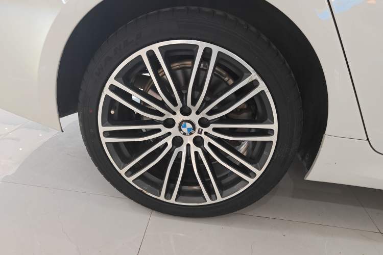 Used BMW 5 Series 2019 530Li Leading Model M Sport Package
