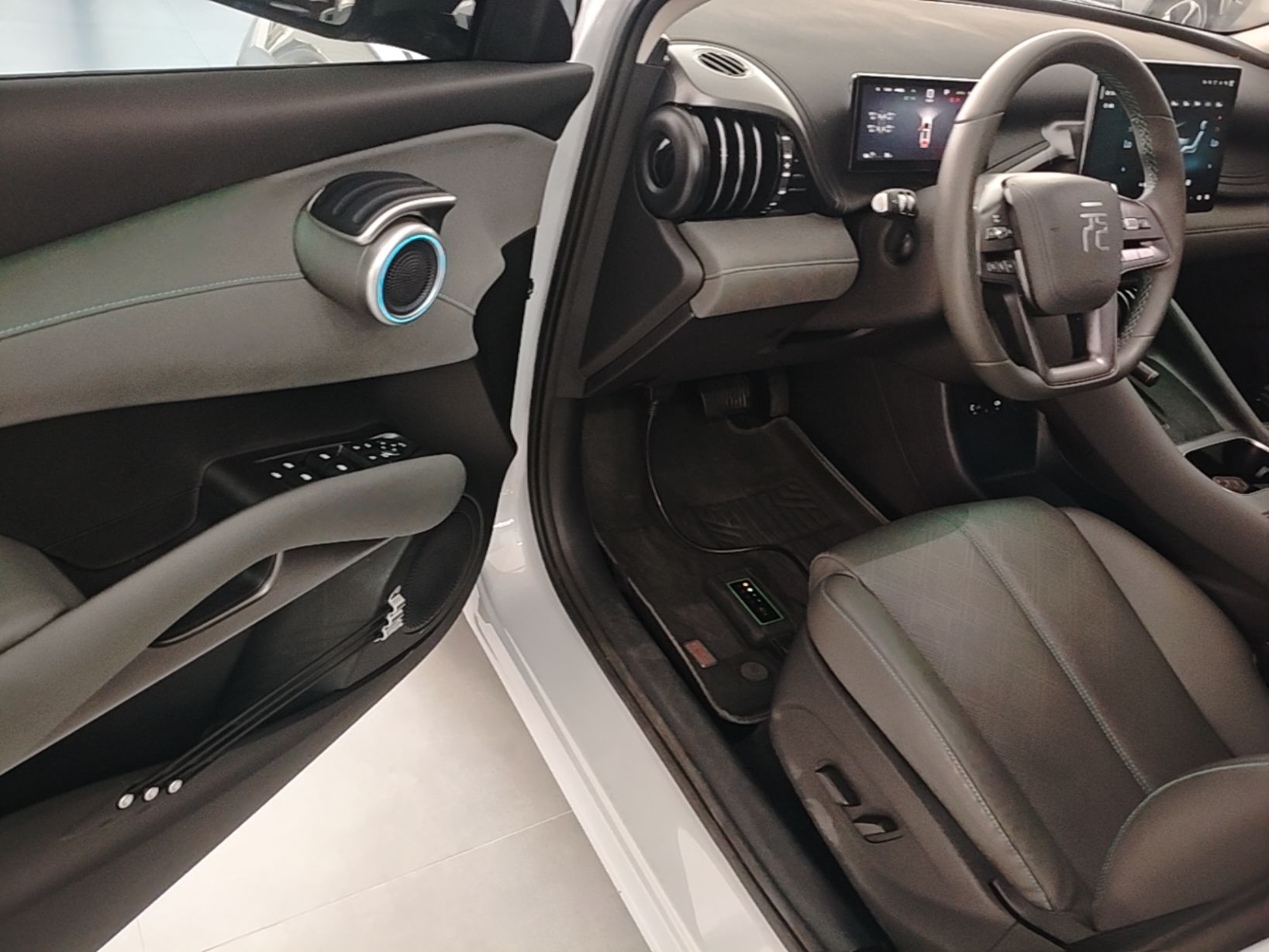 BYD Yuan PLUS 2025 Intelligent Driving Version 510 km Leading Edition — снимка 18
