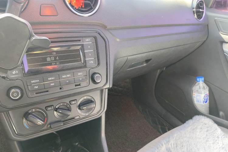 Used Volkswagen Jetta 2017 1.4L Manual Fashion Edition
