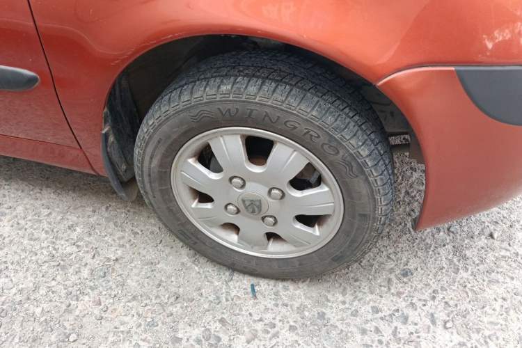Used Baojun Lechi 2012 Revised 1.0L Manual P-TEC Standard Edition