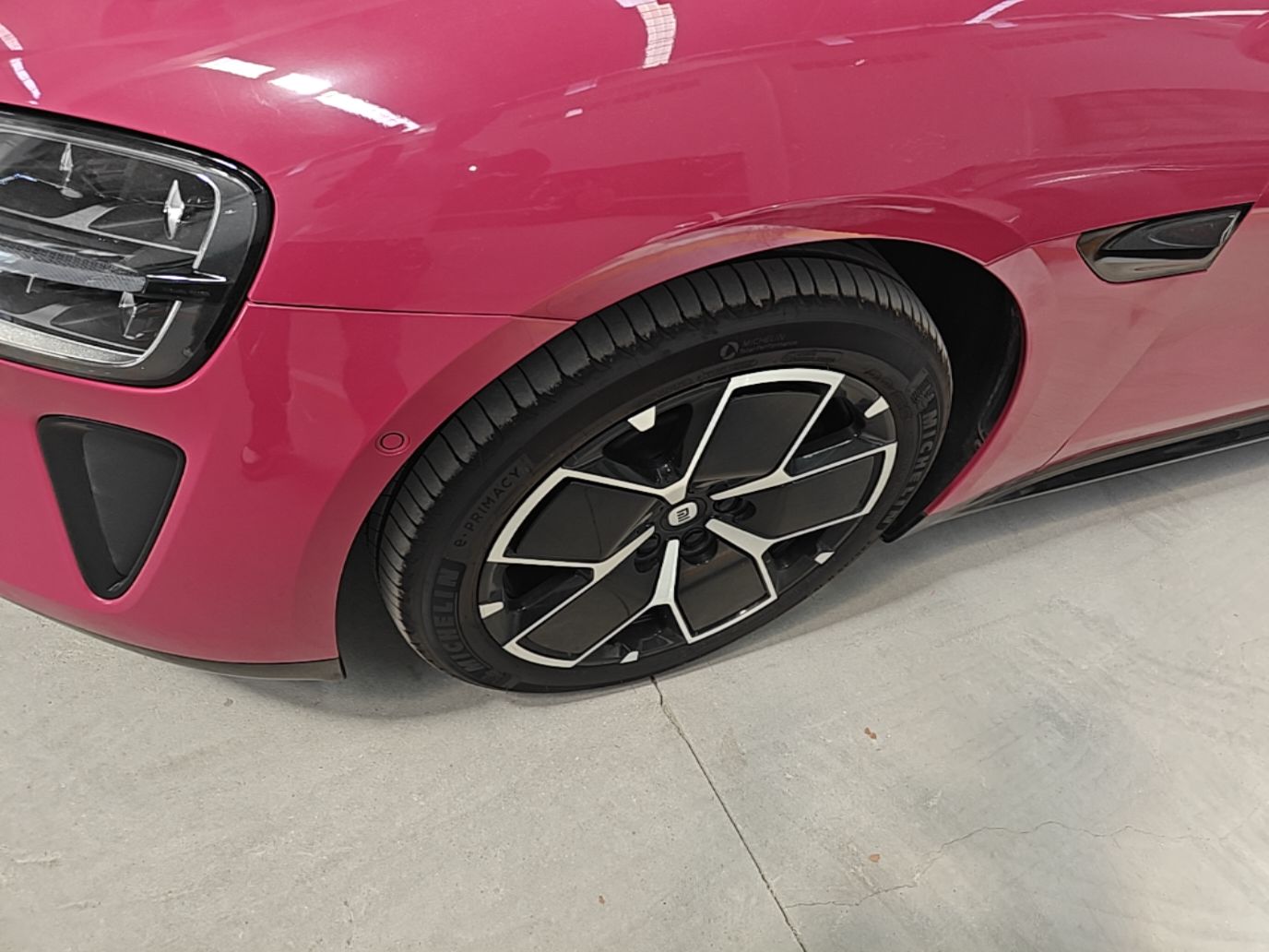 Xiaomi Auto SU7 2024 Rear-Drive Ultra-Long Range Advanced Pro-Level Intelligent Driving Version — снимка 10
