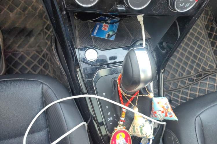 Used Volkswagen T-ROC 2020 280TSI DSG Two-Wheel Drive Comfort Version Gear Lever