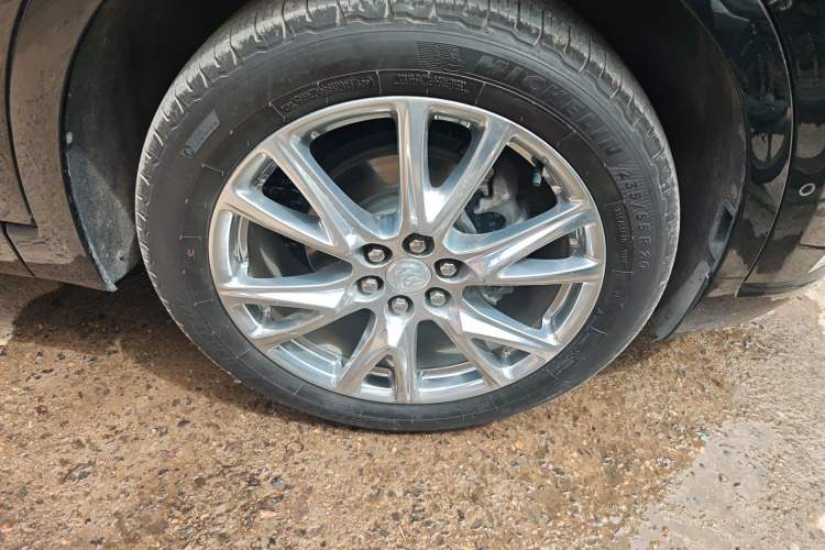 Used Buick Enclave 2022 652T 4x4 Prestige Flagship 6-Seater Right Front Wheel Hub