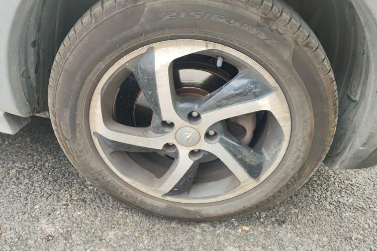 Used Haima S5 2018 1.5T CVT Luxury Model Right Front Wheel Hub