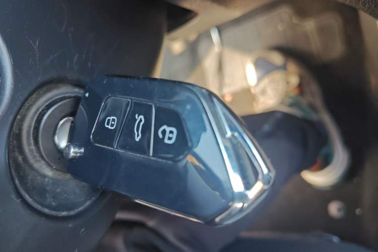 Used Skoda Fabia 2017 1.4L Automatic Car Enjoy Edition
