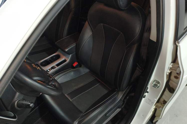 Used GAC Trumpchi GS3 2022 POWER 270T Automatic Sporty Edition Left Front Seat