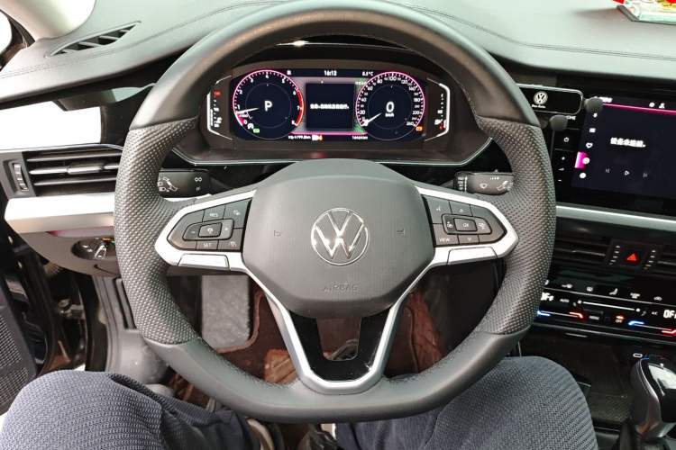 Used Volkswagen Passat 2025 Outstanding Model 380TSI Dragon Glory Edition