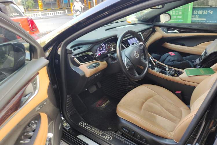 Used Buick LaCrosse 2019 28T Prestige Model
