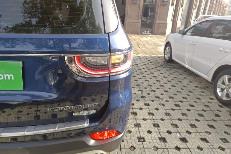 Used Jeep Commander 2018 2.0T Two-Wheel Drive Enjoyment Version China VI Emission Standard