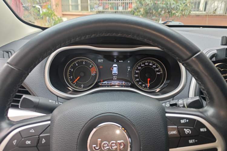 Used Jeep Cherokee 2017 2.4L Leading Smart Edition