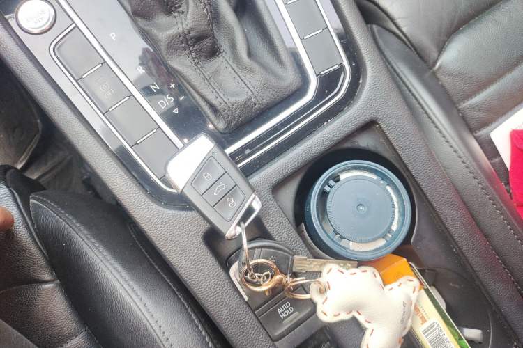 Used Volkswagen Magotan 2018 330TSI DSG Luxury Model Vehicle Key