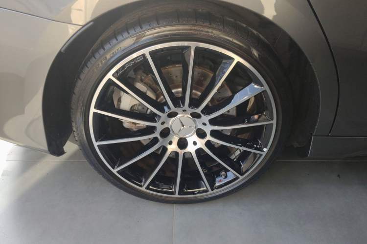 Used Mercedes-Benz A AMG 2023 AMG A 35 L 4MATIC Right Rear Wheel Hub