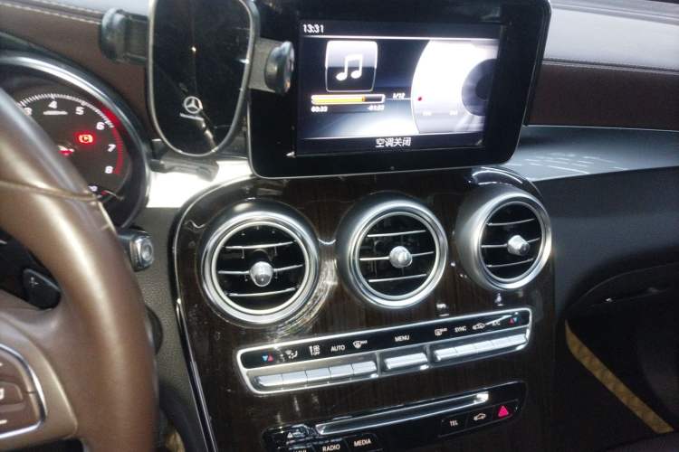 Used Mercedes-Benz GLC 2017 GLC 260 4MATIC Luxury Model