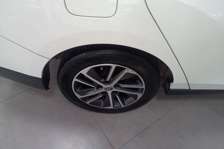 Used Venucia D60 2018 1.6L CVT Smart Connect Elite Edition

