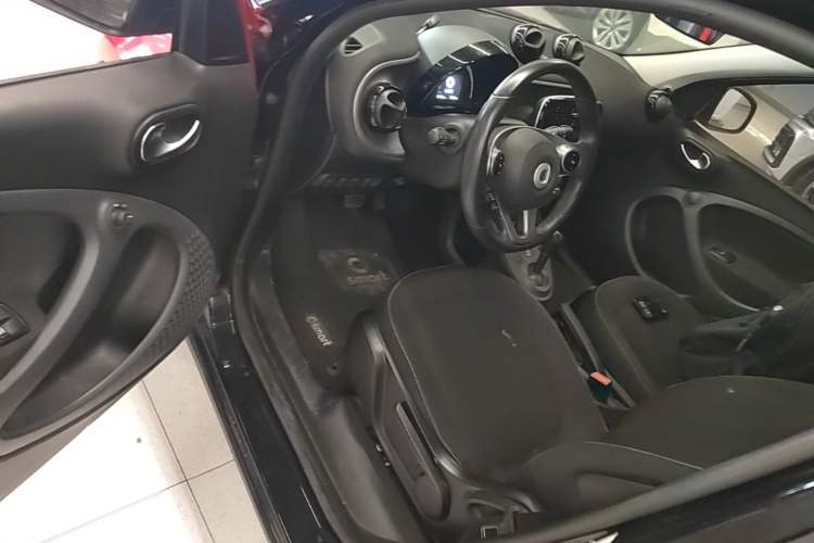 Used smart forfour 2016 1.0L 52 kW Passion Edition