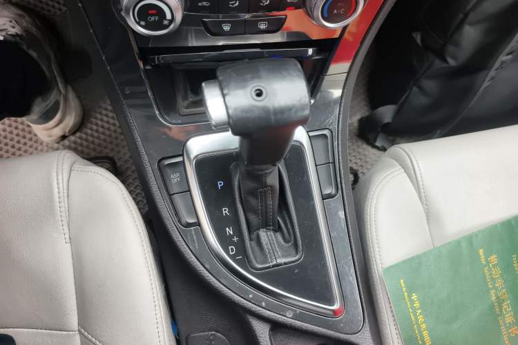 Used Brilliance H530 2011 1.6L Automatic Luxury Version
