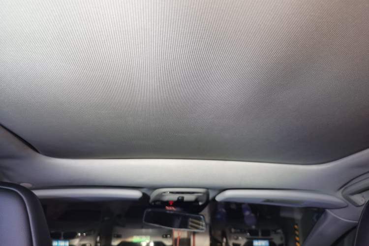 Used Volvo V40 2016 T3 Zhiyi Edition Headliner