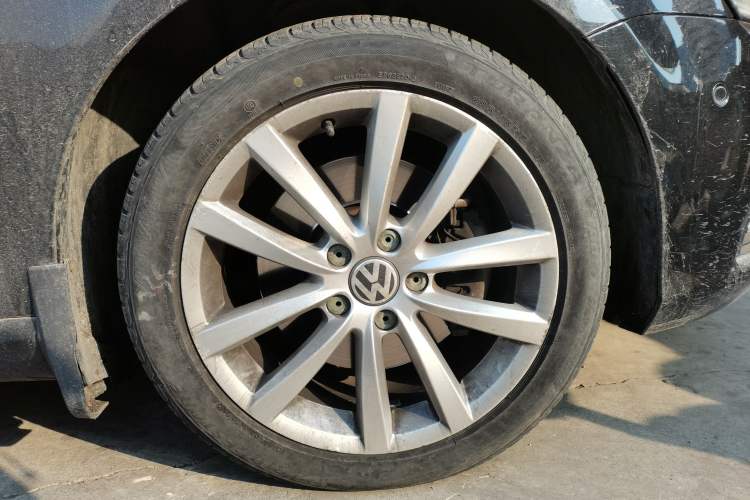 Used Volkswagen Magotan 2013 1.8TSI Prestige Model
