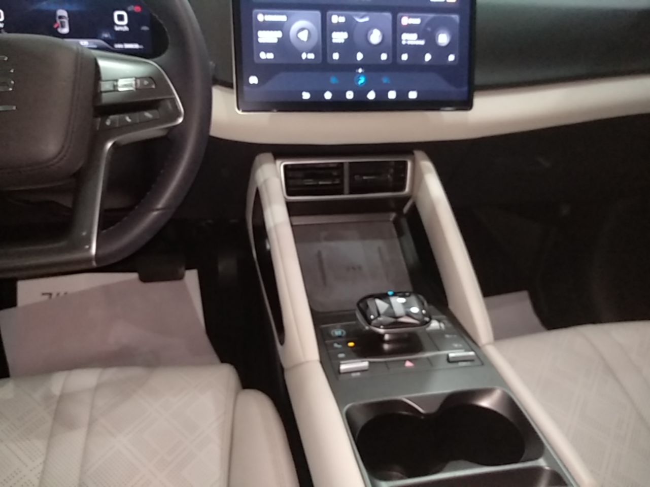 BYD Yuan UP 2024 401KM Beyond Edition — снимка 16