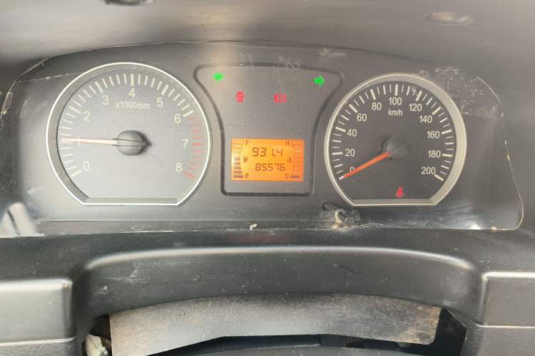 Used FORTHING Lingzhi 2016 M3L 1.6L 7-Seater Comfort Model
