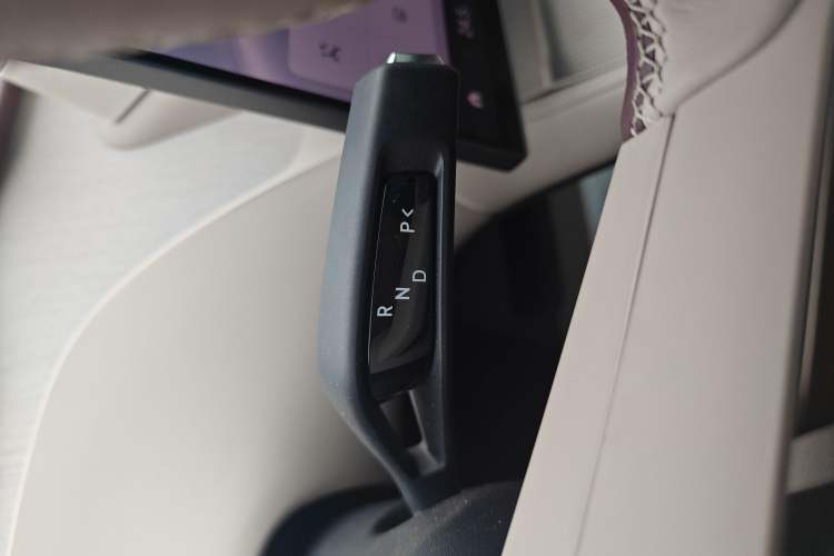 Used Xiaomi Auto YU7 2025 Ultra-Long Range High-Performance All-Wheel-Drive Max Edition
