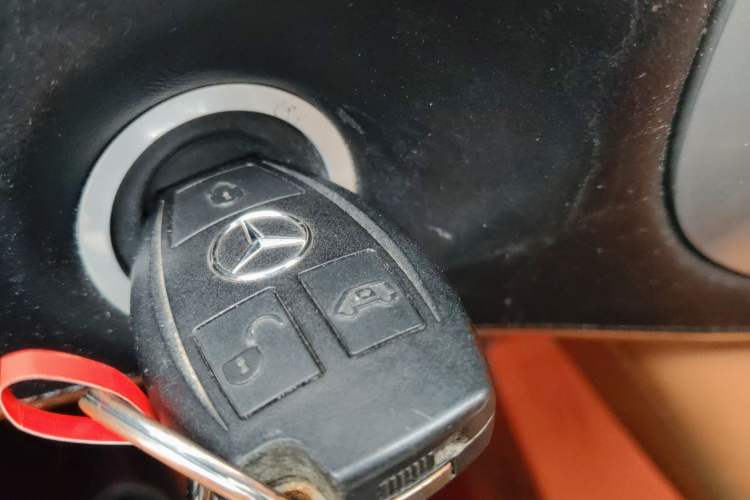 Used Mercedes-Benz Vito  Vehicle Key