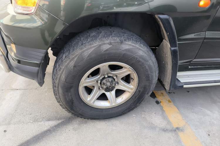 Used Leopaard Q6 2015 2.4L Manual 4x4 Excellence Edition