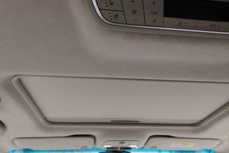 Used Buick GL8 2018 28T Avenir Avia China VI Standard