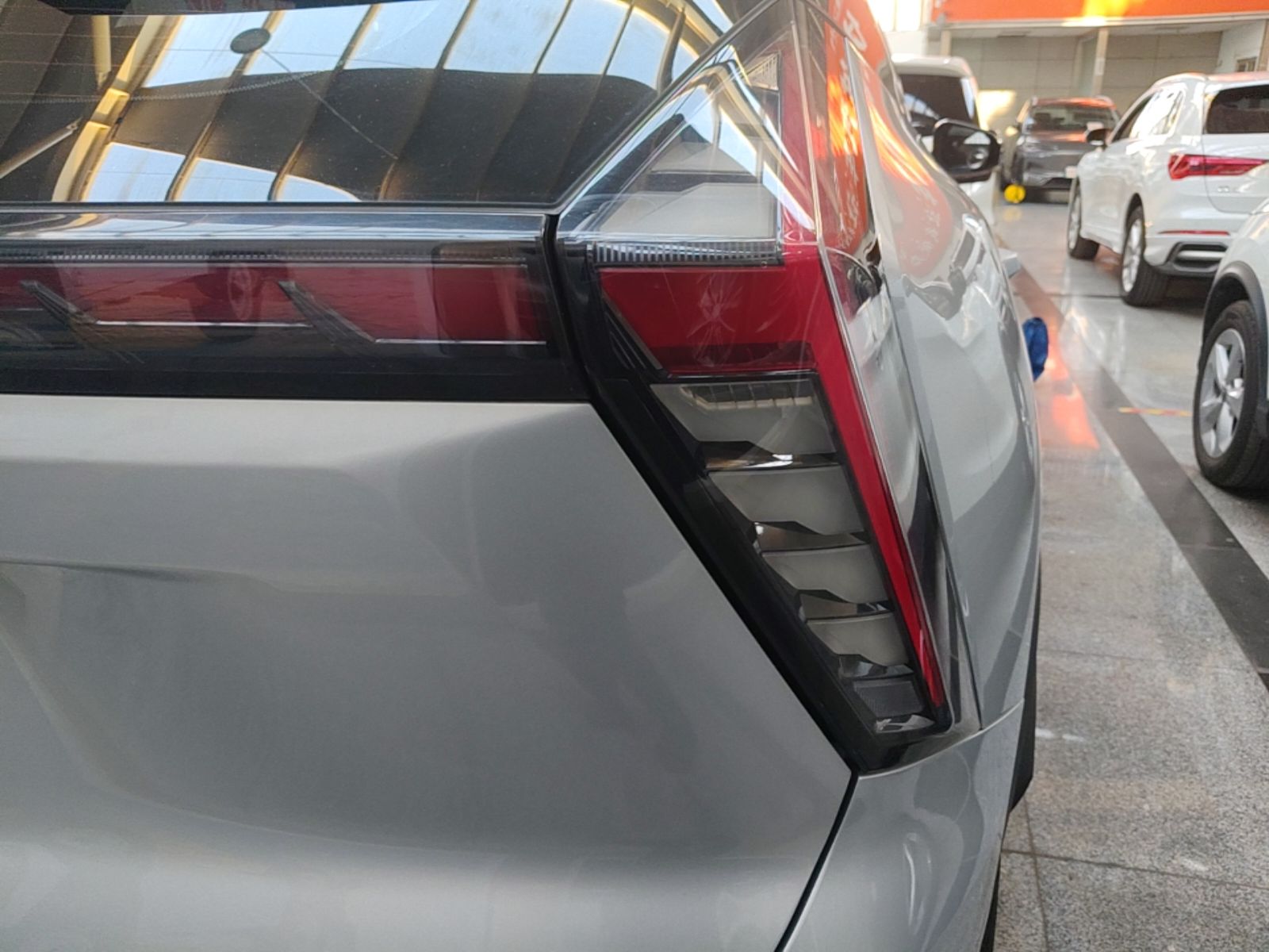 Geely Auto FX11 2023 1.5TD DCT Prestige Edition — снимка 9