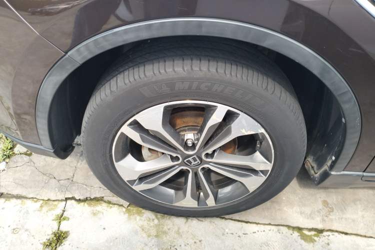 Used Luxgen U6 SUV 2015 1.8T Fashion Edition Left Front Wheel Hub