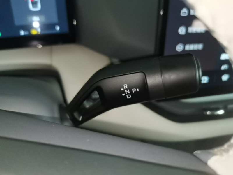 Used Lynk & Co 06 EM-P 2023 EM-P 56 Standard Range Pro — 13