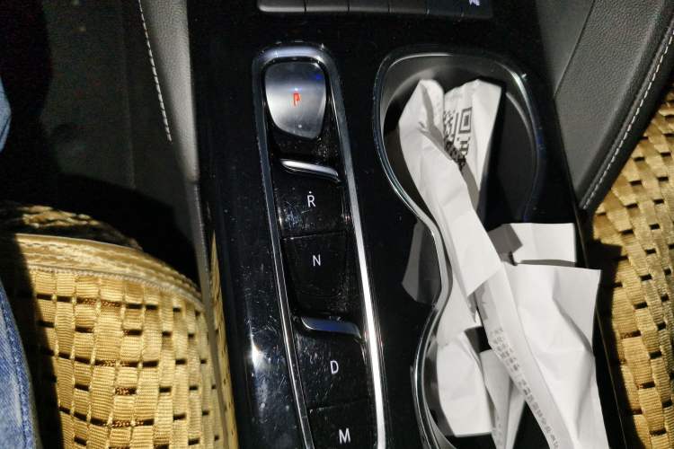 Used Buick Envision 2022 Encore Plus 652T Five-Seat Luxury Model
