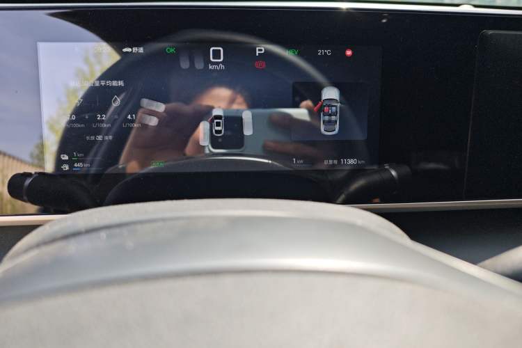 Used BYD Qin L 2025 DM-i Smart Drive 80KM Leading Model Odometer Close Up