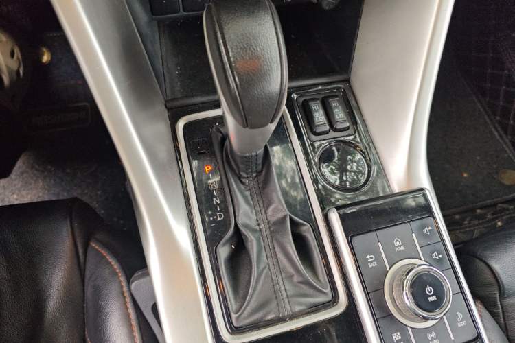 Used Mitsubishi Eclipse Cross 2019 1.5T CVT Two-Wheel Drive Belief Edition China VI Standard Gear Lever