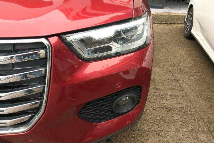 Used Haval H2s 2017 Red-Label 1.5T Dual-Clutch Luxury Model