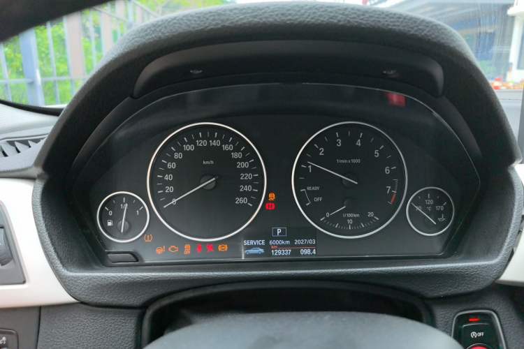 Used BMW 3 Series 2014 328Li Fashion Model
