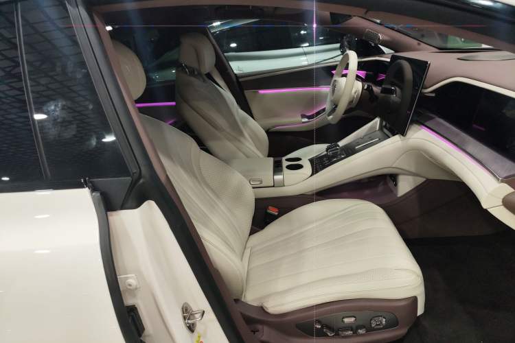 Used Denza Z9GT 2024 1100 Four-Wheel Drive Ultra Version