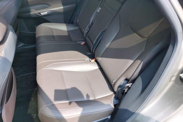 Used Lexus RX 2023 350h Two-Wheel Drive Comfort Edition