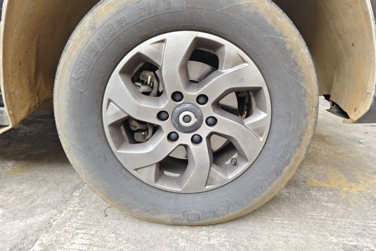 Used Great Wall Poer 2021 2.0T Commercial Version Automatic Diesel Two-Wheel Drive Elite Trim with Long Bed – GW4D20M Right Front Wheel Hub