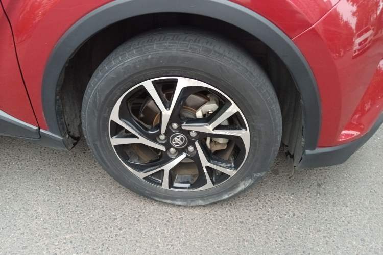 Used Toyota C-HR 2018 2.0L Luxury Edition China VI Standard