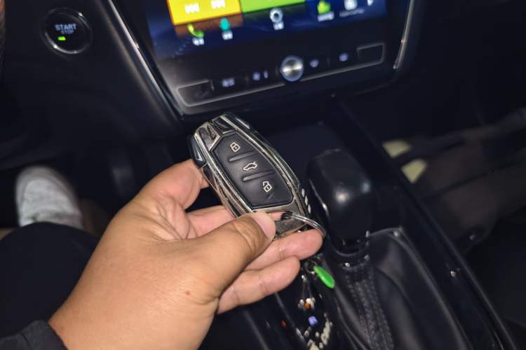 Used Roewe i5 2020 1.5L Automatic 4G Connect Luxury Flagship Edition