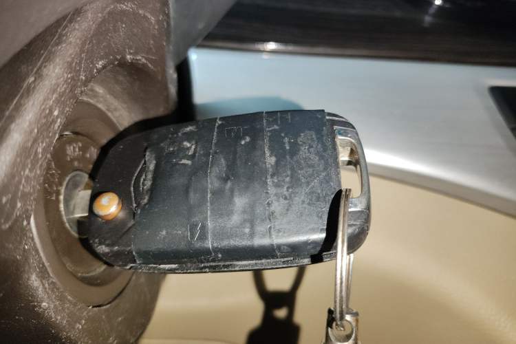 Used Baojun 730 2016 1.5T Manual Luxury Edition 7 Seats Vehicle Key